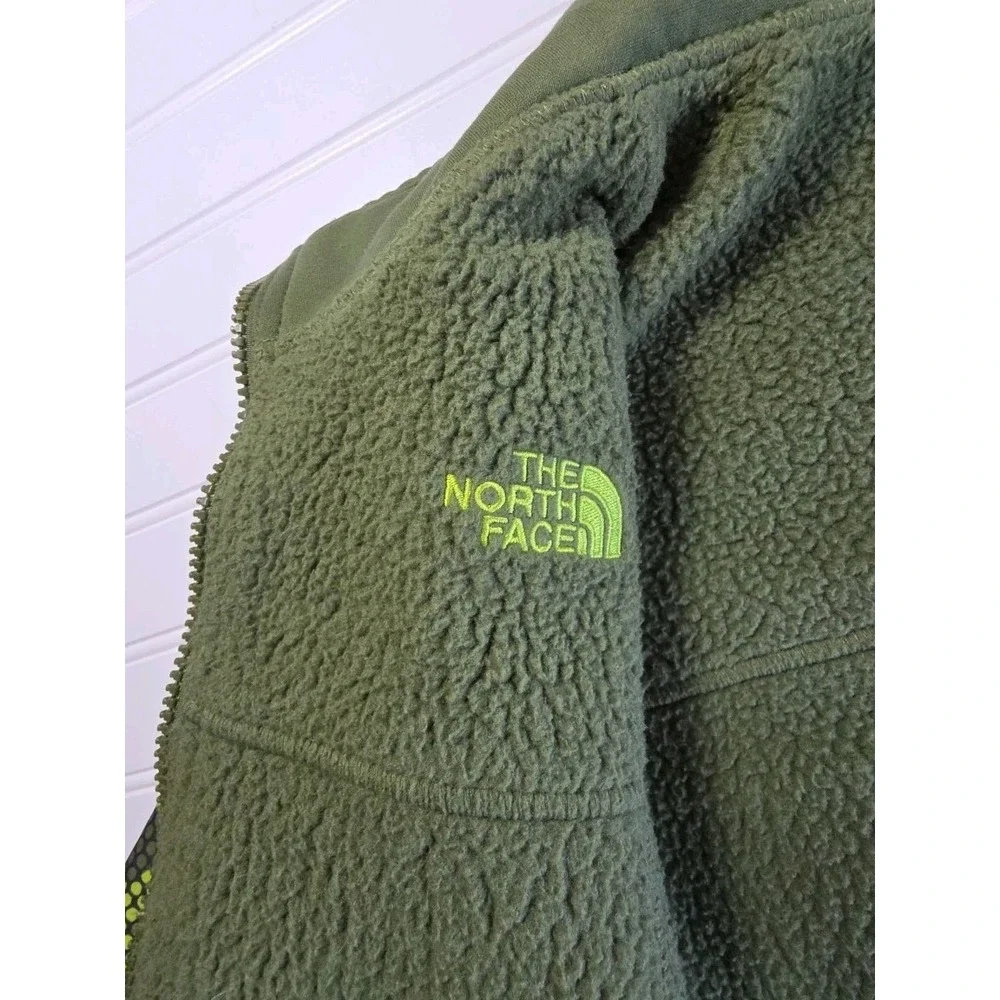 The North Face Boys Reversible Perrito Puffer Jacket Youth Medium MULTICOLOR